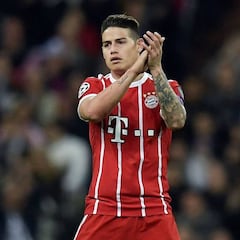 James, dentro del equipo de la temporada en la Champions