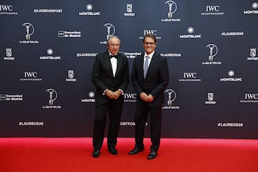 Hugo Porta, ex jugador de rugby argentino y el entrenador italiano Fabio Capello.