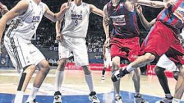 <b>REACCIÓN BLANCA. </b>El Winterthur Barcelona salió con la lección aprendida y cerro su rebote, pero según avanzaba el encuentro el Madrid se creció en la pintura.