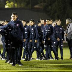 Con pasillo: así fue recibida la Roja Sub 17 en Pinto Durán