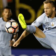 Arthur: "Mi representante tuvo contacto con el Real Madrid"