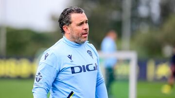 Sergio González, durante un entrenamiento del Cádiz.