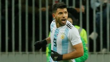 Agüero, tercer máximo goleador de la Selección