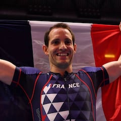 Lavillenie gana su tercer oro indoor pero no puede con 6,00