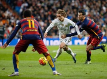 James Rodríguez pierde su segundo clásico frente al Barcelona