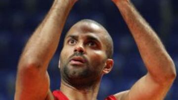Tony Parker se entrenó con la selección francesa.
