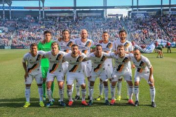 LA Galaxy no han podido superar la instancia de semifinales a la cual solo llegaron una vez (2013). Han disputado las ediciones 2011, 2012, 2013, 2014 y 2016. 