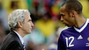 Domenech exige 2 kilos y escandaliza a Francia