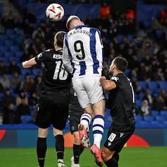 Oskarsson lleva a la Real al playoff