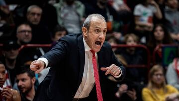 MILAN, ITALY - JANUARY 15: Ettore Messina head coach of EA7 Emporio Armani Milan during the LBA Lega Basket A Regular Season Round 15 match between EA7 Emporio Armani Milan v Bertram Yachts Derthona Tortona at Mediolanum Forum of Assago on January 15, 2023 in Milan, Italy. (Photo by Roberto Finizio/Getty Images)