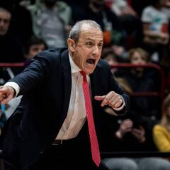 Messina tira la toalla: “Es difícil cambiar la situación del Armani”