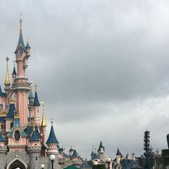 Disneyland París se convierte en centro de vacunación COVID-19