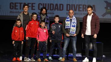 Mantovani, Pach&oacute;n, &Oacute;scar y Cala, en el acto de las pe&ntilde;as.