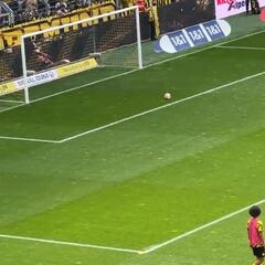 Lo de los fans del Dortmund es de otro mundo: se les va Haaland y lo despiden así...