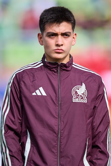 Gilberto Mora no es top menor de 17 años