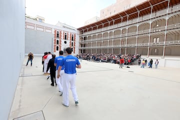 Los manistas Iñaki Lizaso, Iker Urmeneta, Arkaitz Esnaola y Julen Urruzola se han encargado del partido de exhibición. 