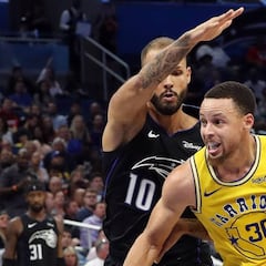 Los Warriors caen otra vez en Florida pese al acierto de Curry