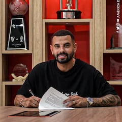 Edwin Cardona desmiente cláusula de comportamiento en América