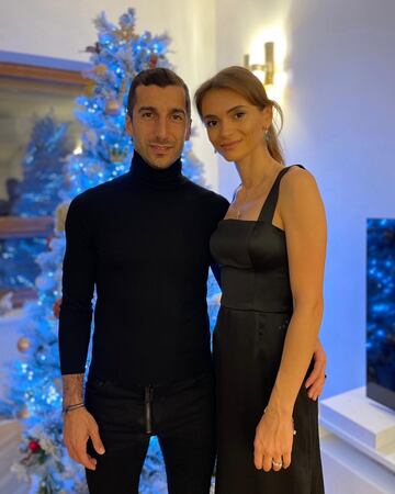 El futbolista armenio se cas¨® con Betty el 17 de junio de 2019 en una espectacular ceremonia en la isla San L¨¢zaro de los armenios, en Venecia. Ella es hija del empresario Mikayel Vardanyan.