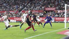 Arias dio as&iacute; la asistencia del 1-1 a Morata en el partido entre el Atl&eacute;tico y el Sevilla.