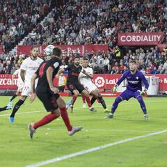 La pausa de Arias acorta las distancias con Kieran Trippier