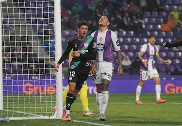 Un punto que da calma al Málaga