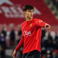 Javier Llabrés, primer refuerzo invernal del Mirandés para la parcela ofensiva