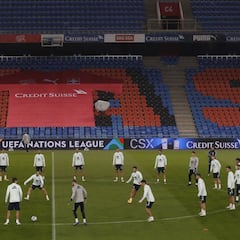 España ensaya para Suiza con Cucurella como novedad