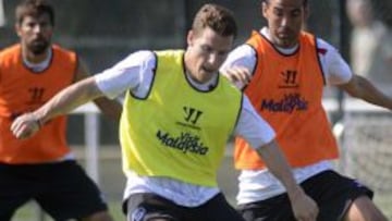 Kevin Gameiro regresa a los entrenamientos con el grupo