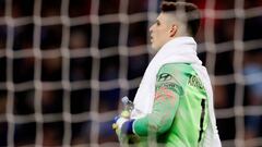 Kepa Arrizabalaga, portero del Chelsea, se niega a ser sustituido por su entrenador, Maurizio Sarri, en la final de la Carabao Cup contra el Manchester City.