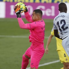 Asenjo se enfrenta al equipo que le vio nacer en Primera