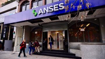 DNU Salario complementario de ANSES: quién se puede beneficiar y cómo es el pago