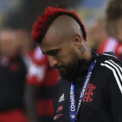 Destrozan a Arturo Vidal en Brasil: “Ya no es futbolista”