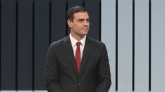 Pedro Sánchez se estampa contra un árbol en directo