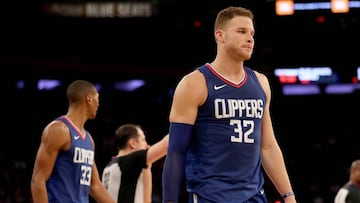 NEW YORK, NY - NOVEMBER 20: Blake Griffin #32 of the Los Angeles Clippers reacts after he fouled out against the New York Knicks at Madison Square Garden on November 20, 2017 in New York City. NOTE TO USER: User expressly acknowledges and agrees that, by downloading and or using this Photograph, user is consenting to the terms and conditions of the Getty Images License Agreement   Elsa/Getty Images/AFP
 == FOR NEWSPAPERS, INTERNET, TELCOS &amp; TELEVISION USE ONLY ==