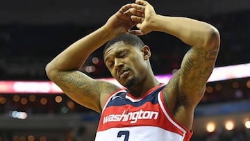 Mar 25, 2018; Washington, DC, USA; Washington Wizards guard Bradley Beal (3) reacts against the New York Knicks during the second half at Capital One Arena. Mandatory Credit: Brad Mills-USA TODAY Sports