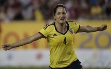 Colombia se impuso 1-0 ante las locales con gol de Diana Ospina.