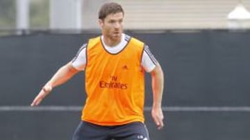 Xabi Alonso repite mañana titularidad y vuelve Iker Casillas