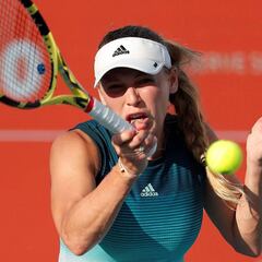 Wozniacki ya está en semifinales y Bencic cae ante Martic