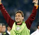 Multan con 20.000 euros a Totti por gesto contra los aficionados del Lazio