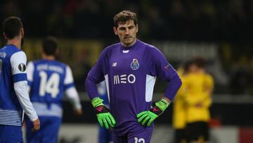 Iker Casillas destaca importancia de Miguel Layún en el Porto