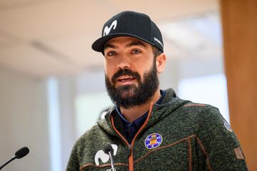 Deportista especialista en la prueba de campo a través de snowboard. Con 31 años anunció su retirada, tras conseguir un bronce en la modalidad de campo a través en los Juegos Olímpicos de Pyeongchang 2018, tercera de la historia de España en los JJOO de Invierno. Por equipos, consiguió la plata en el Campeonato Mundial de Snowboard de 2017 junto a Lucas Eguibar.