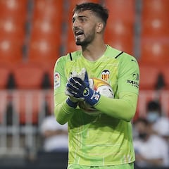 Mamardashvili, la nueva sensación de Mestalla: "Es parecido a Courtois"