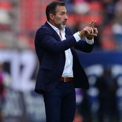 Gustavo Matosas se va de LBM