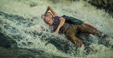 Charlize Theron es la presa de un despiadado Taron Egerton en el primer tráiler de ‘Apex’, el próximo exitazo de Netflix