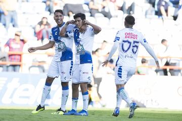 El equipo hidalguense poco a poco comienza a tomar el ritmo que se espera de ellos. Los ‘Tuzos’ vencieron 2-0 a Puebla y sumaron su segunda victoria de sus últimos tres partidos. El cuadro que comanda Pako Ayestarán poco a poco comienza a escalar lugares en la tabla de la clasificación después de haber ocupado el sótano. Habrá que ver a Pachuca ante rivales más potentes para definir qué tan real es su resurgir.