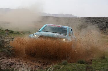 Romain Dumas de Rebellion Racing y su copiloto Max Delfino en accin. 
