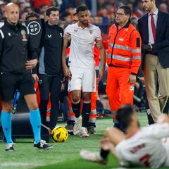 Navas y Sow sacan los colores a Mir y Januzaj