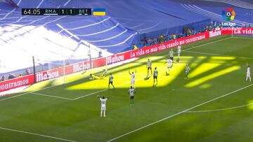 Definición de bordar colectivamente el fútbol: el 2-1 decisivo del Madrid es para recrearse