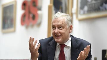 22/05/18 VISITA EMBAJADOR BRITANICO A LA REDACCION DEL DIARIO AS
SIMON MANLEY
